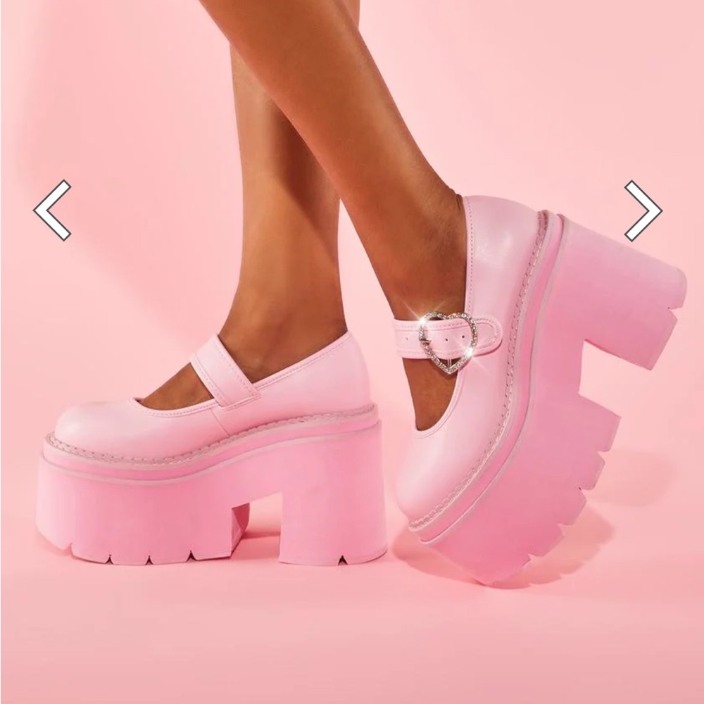 DOLLS KILL - MaryJanes - platform - sugar thrillz Merry go round
